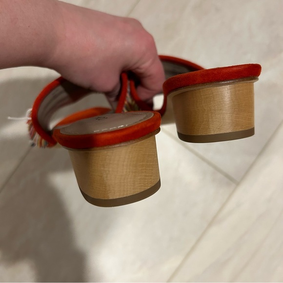 Donald J. Pliner Women's Red Multicolor Fringe Sandals size 6 - Picture 9 of 9